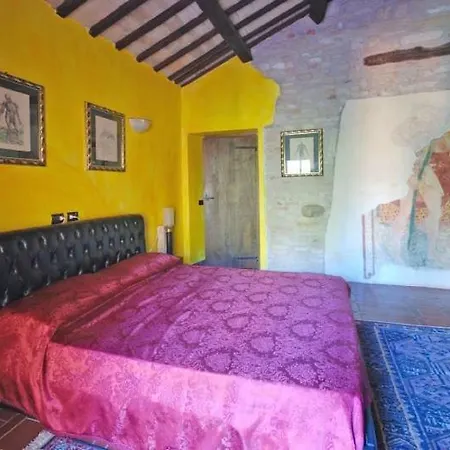 Pesaro Sleeps 6 Pool 乌尔比诺